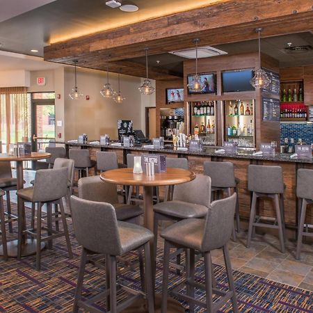 Courtyard By Marriott Shippensburg Hotel Ngoại thất bức ảnh