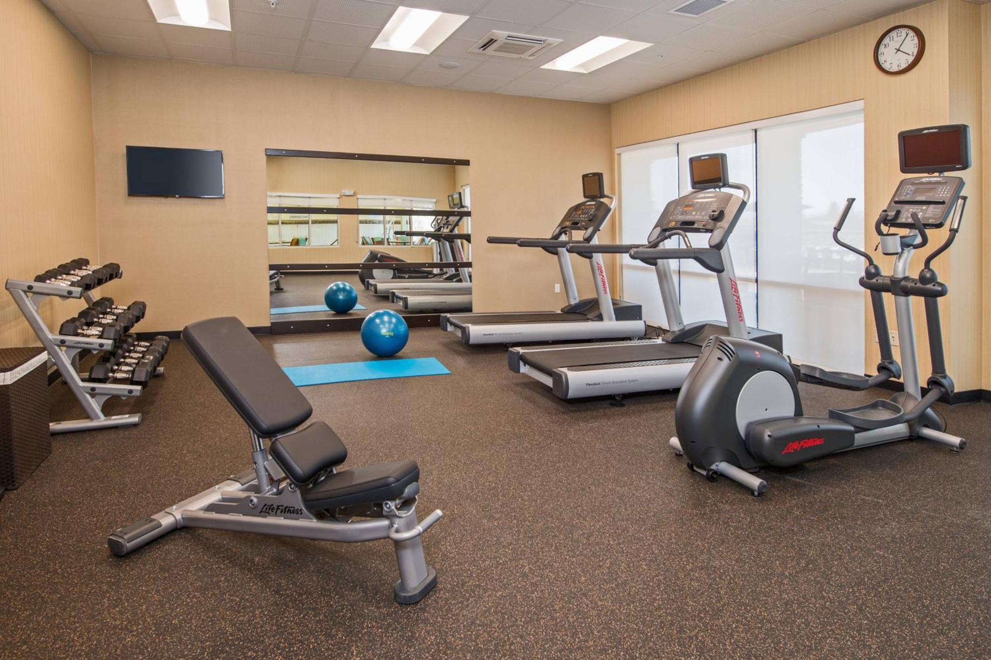 Courtyard By Marriott Shippensburg Hotel Ngoại thất bức ảnh