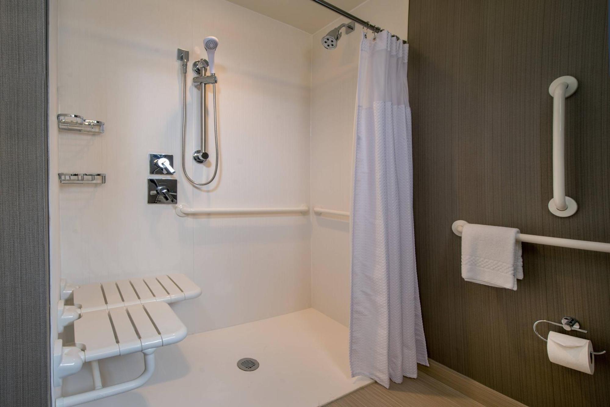 Courtyard By Marriott Shippensburg Hotel Ngoại thất bức ảnh