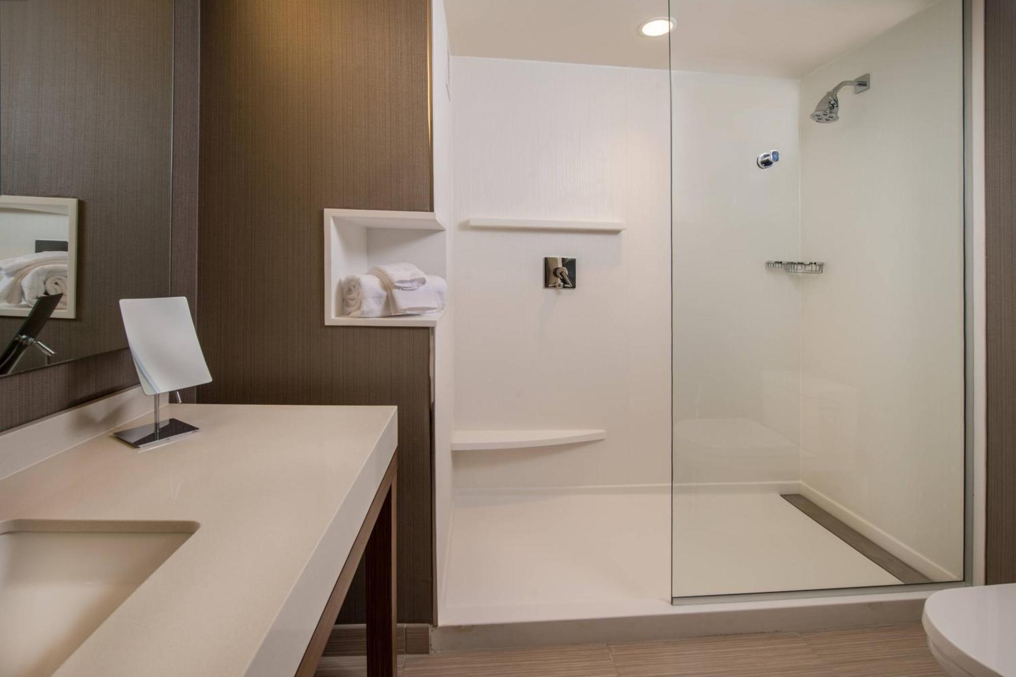 Courtyard By Marriott Shippensburg Hotel Ngoại thất bức ảnh