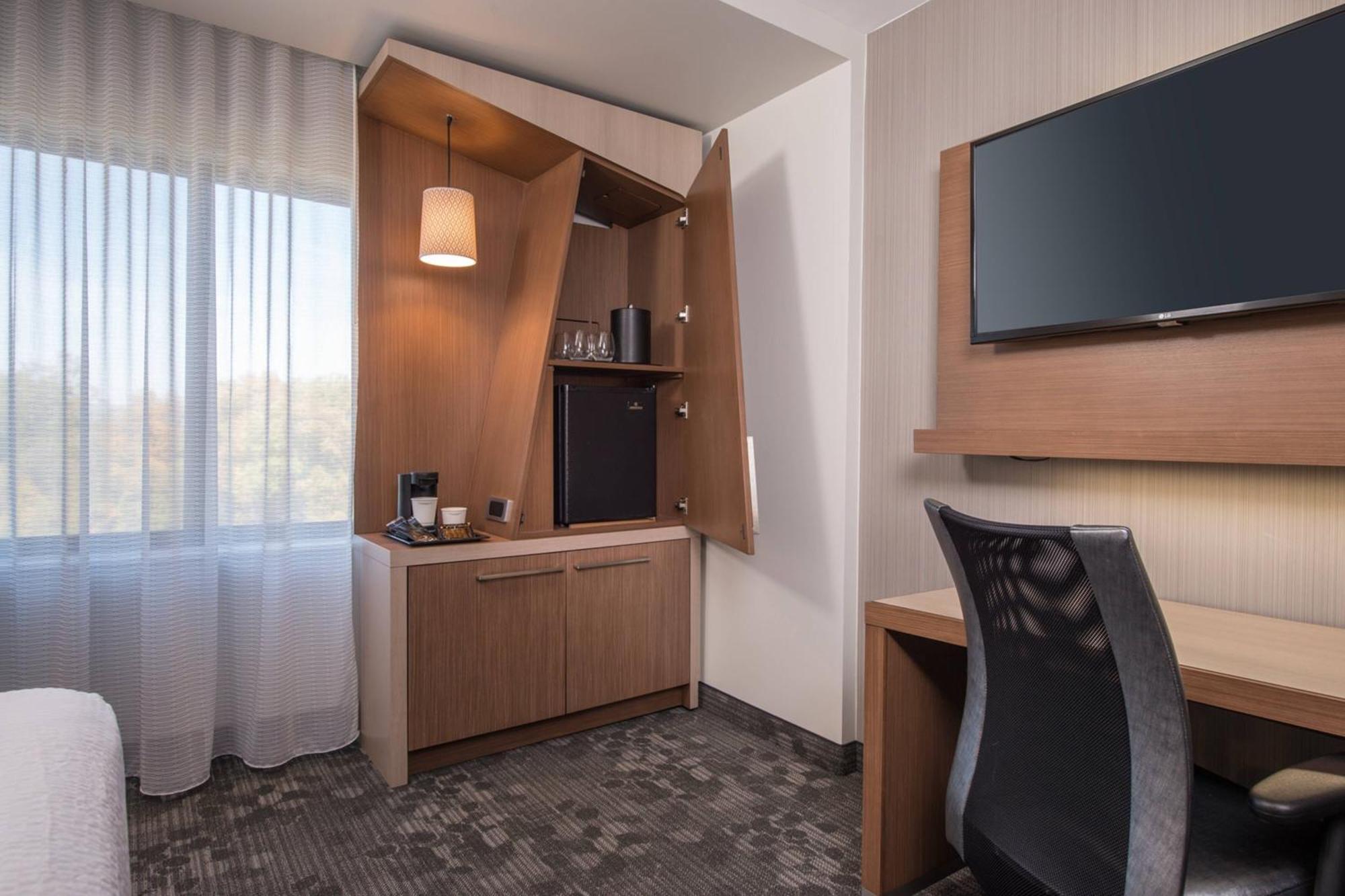 Courtyard By Marriott Shippensburg Hotel Ngoại thất bức ảnh